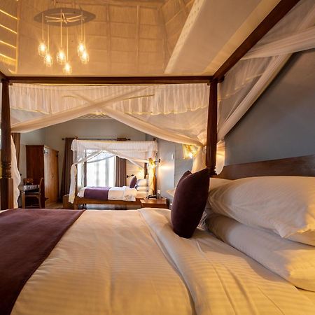 Emburara Farm Lodge Mbarara Экстерьер фото