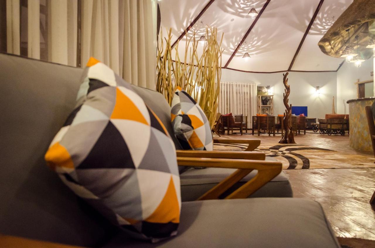 Emburara Farm Lodge Mbarara Экстерьер фото