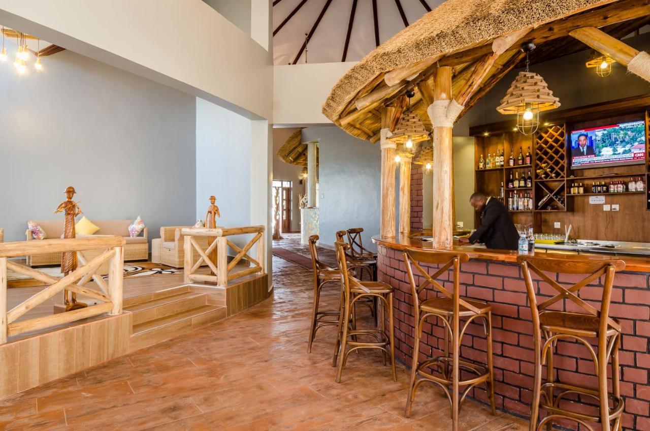 Emburara Farm Lodge Mbarara Экстерьер фото