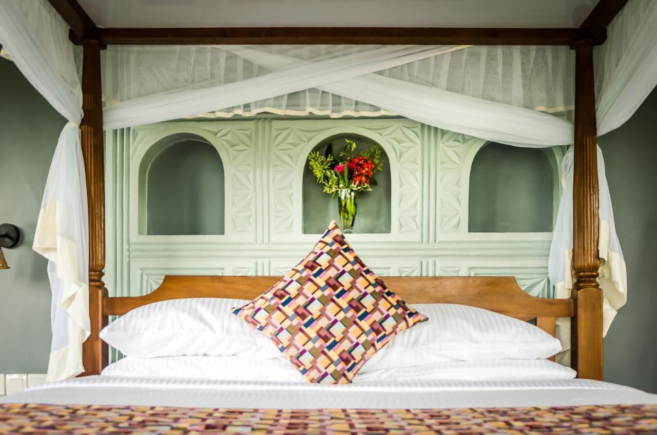 Emburara Farm Lodge Mbarara Экстерьер фото